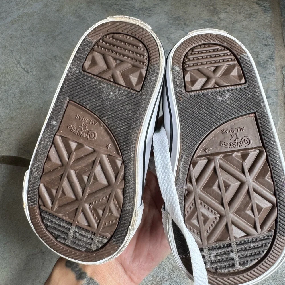 Converse stylish durable